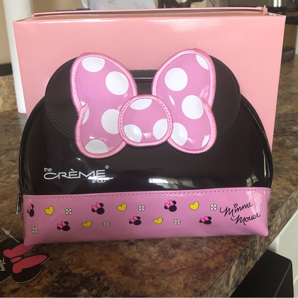 Disney Handbags - NWT Disney Minnie Mouse 🐭 Makeup 💄 Bag